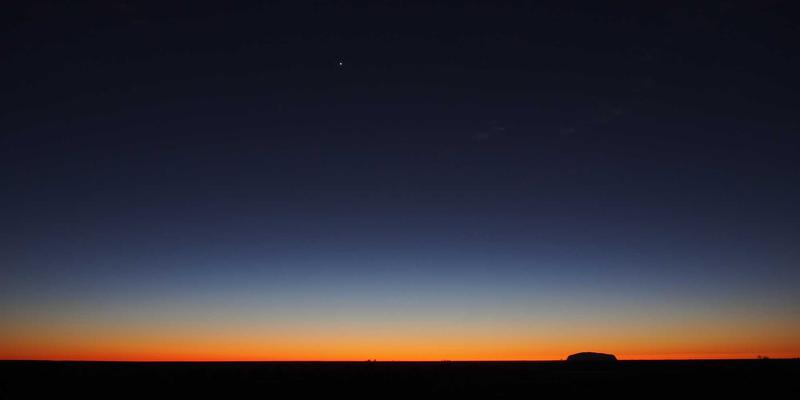 高尔夫推杆杆面嵌入技术解析：从金属到聚合物如何提升滚动一致性