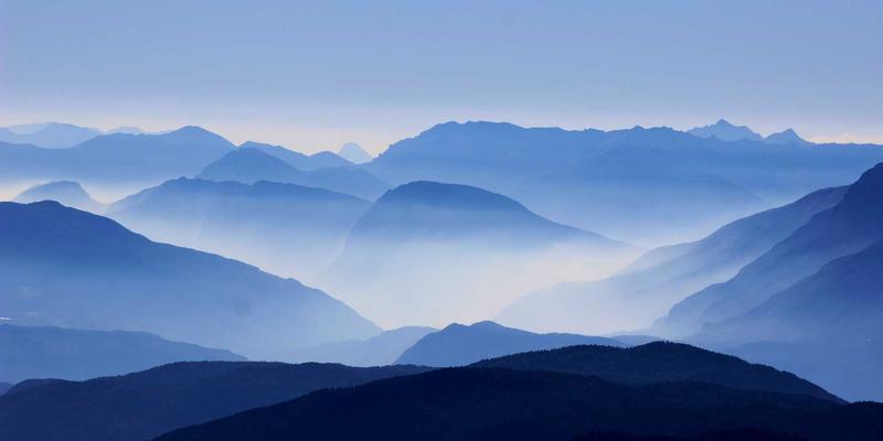 高尔夫球杆与球tee的完美搭配：从5210高尔夫看木制、塑料与可降解材质对开球弹道的影响