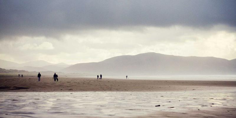 高尔夫球杆装备进阶指南：深度解析球童包与站立包的轻量化设计与功能分区