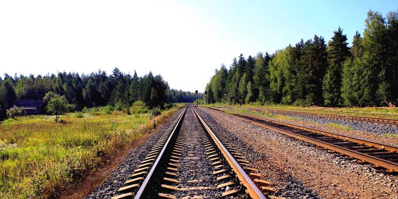 高尔夫雨天装备全攻略：从防水科技到潮湿场地实战技巧